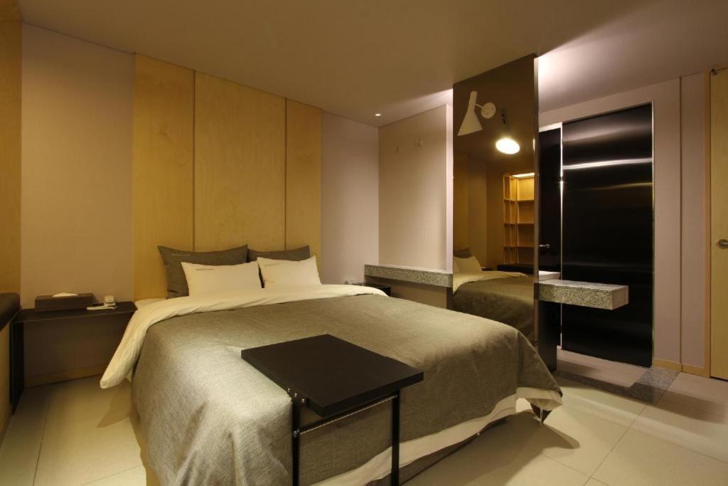 บูทิกเต็ล เค โออิโดะ Hotel ซีฮึง ภายนอก รูปภาพ