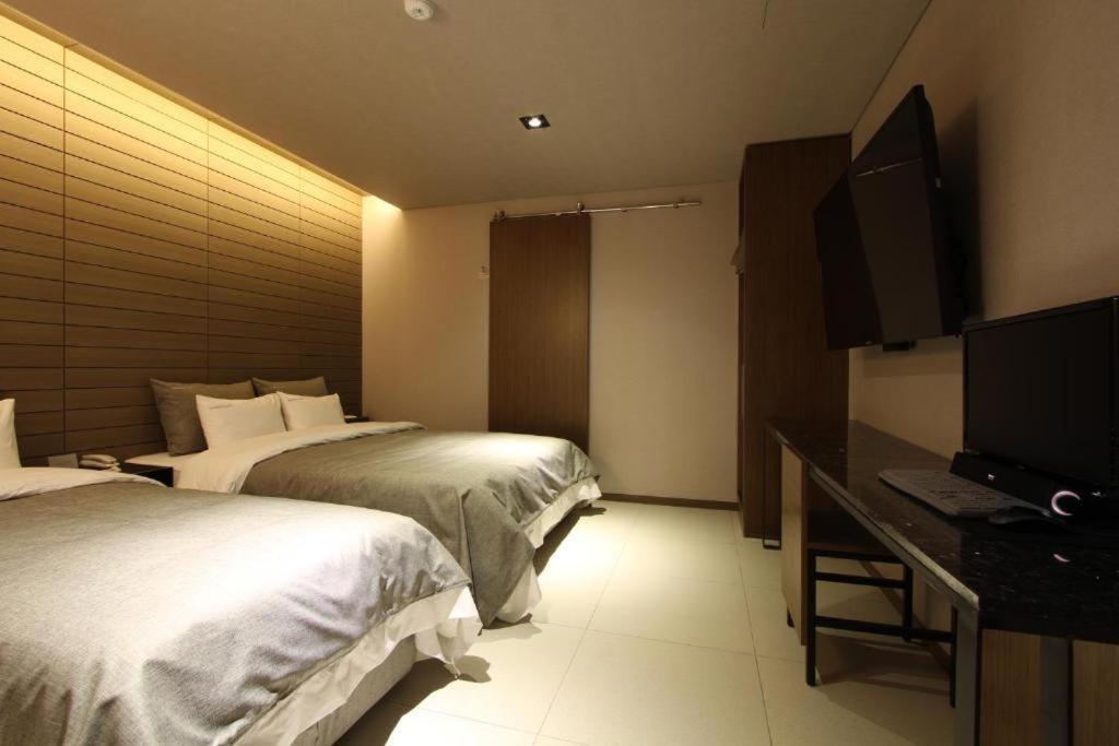 บูทิกเต็ล เค โออิโดะ Hotel ซีฮึง ภายนอก รูปภาพ