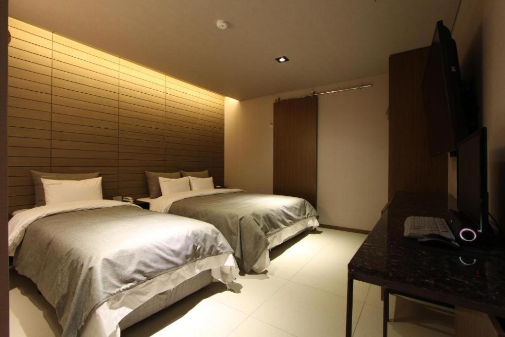 บูทิกเต็ล เค โออิโดะ Hotel ซีฮึง ภายนอก รูปภาพ