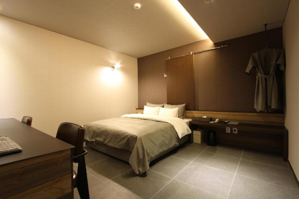 บูทิกเต็ล เค โออิโดะ Hotel ซีฮึง ภายนอก รูปภาพ