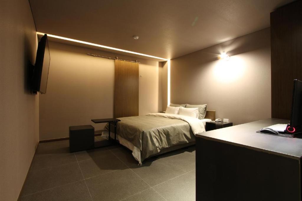 บูทิกเต็ล เค โออิโดะ Hotel ซีฮึง ภายนอก รูปภาพ