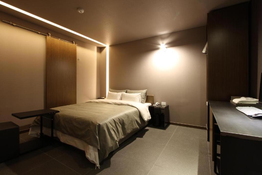บูทิกเต็ล เค โออิโดะ Hotel ซีฮึง ภายนอก รูปภาพ