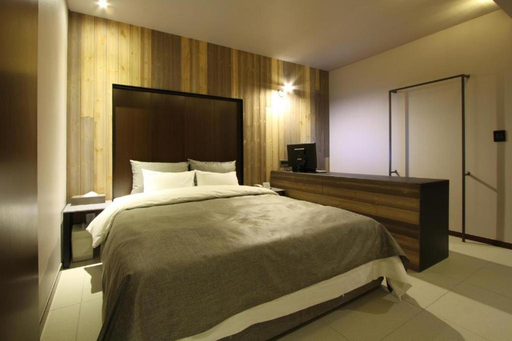 บูทิกเต็ล เค โออิโดะ Hotel ซีฮึง ภายนอก รูปภาพ
