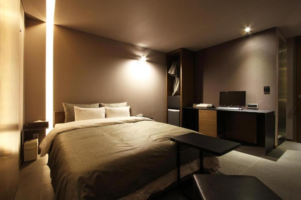 บูทิกเต็ล เค โออิโดะ Hotel ซีฮึง ภายนอก รูปภาพ