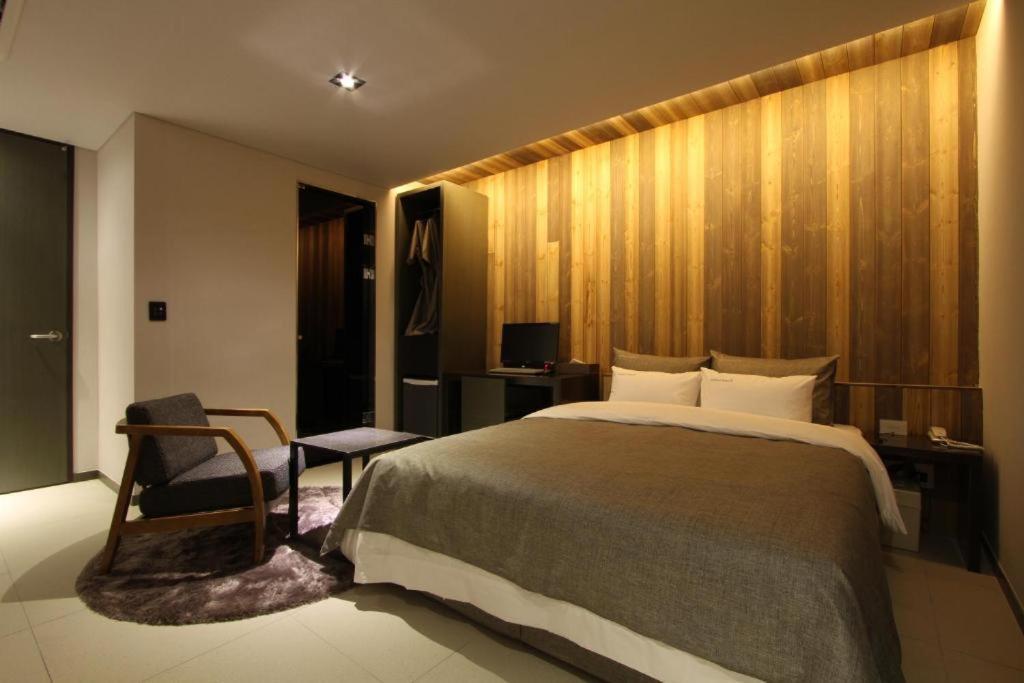 บูทิกเต็ล เค โออิโดะ Hotel ซีฮึง ภายนอก รูปภาพ