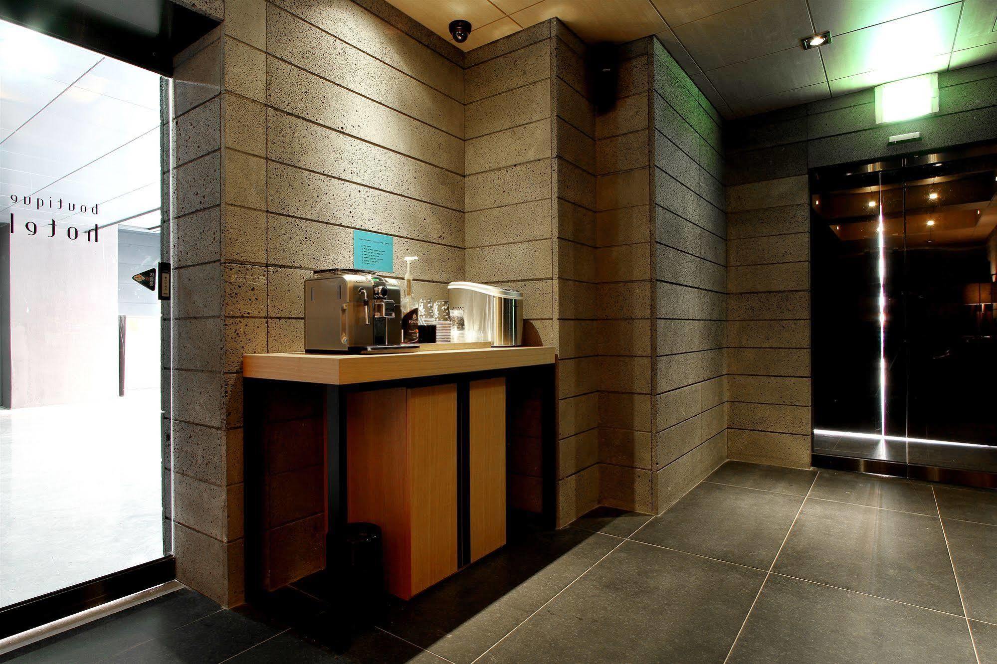 บูทิกเต็ล เค โออิโดะ Hotel ซีฮึง ภายนอก รูปภาพ