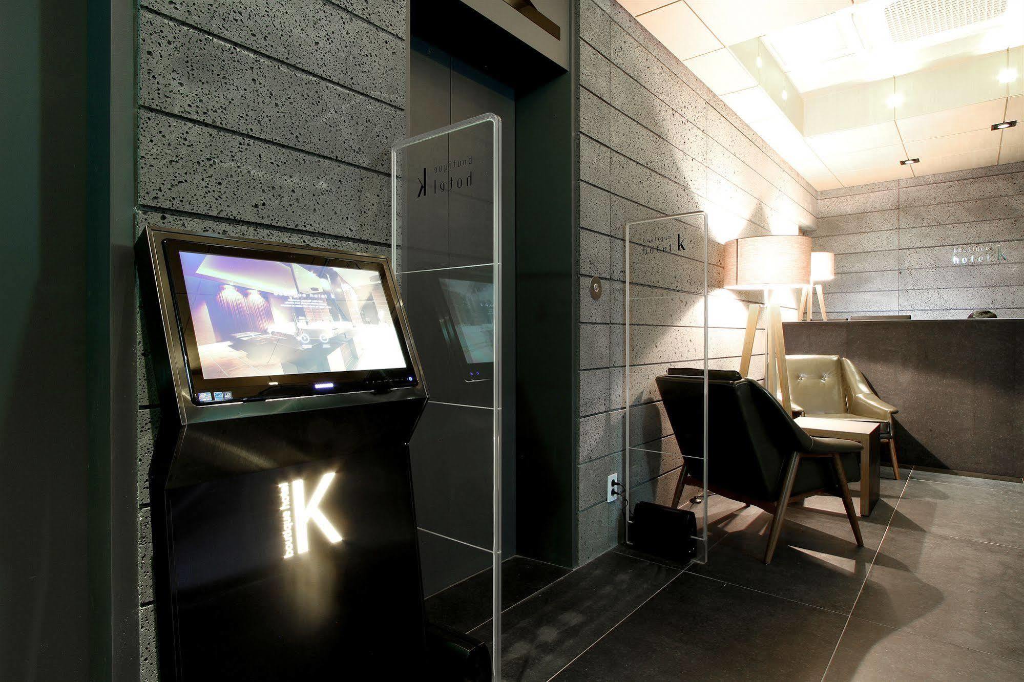 บูทิกเต็ล เค โออิโดะ Hotel ซีฮึง ภายนอก รูปภาพ